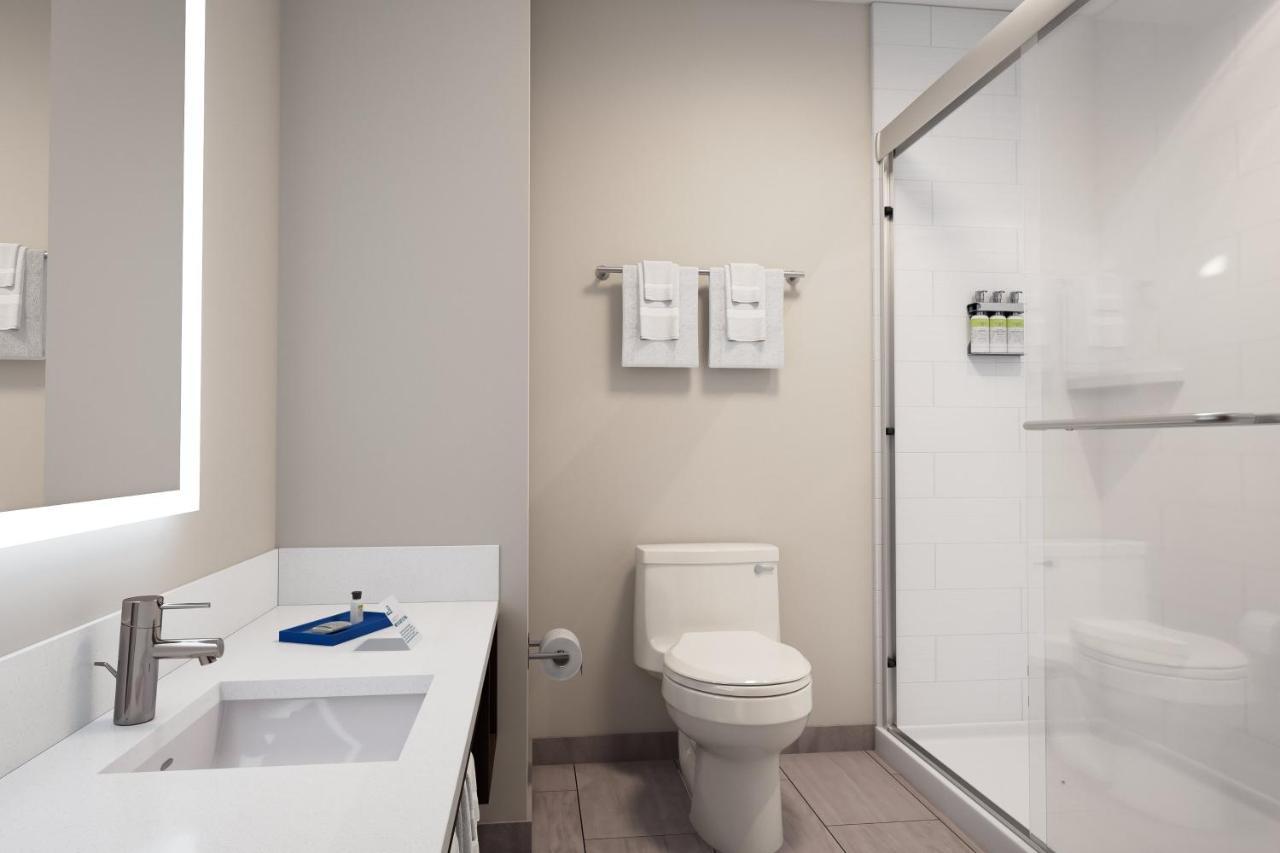 Holiday Inn Express & Suites - Hawaiian Gardens By Ihg Eksteriør billede