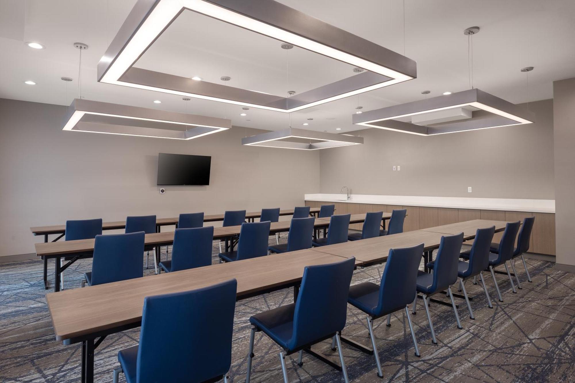 Holiday Inn Express & Suites - Hawaiian Gardens By Ihg Eksteriør billede