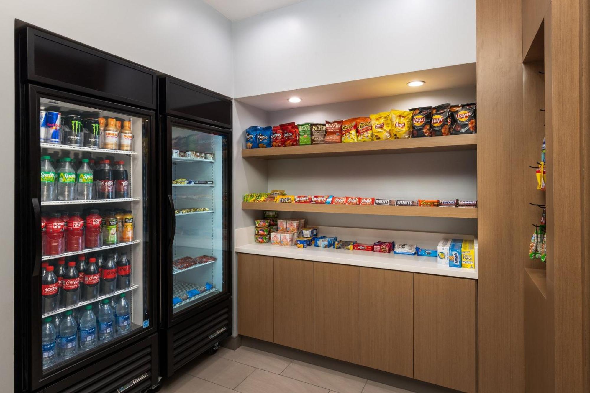 Holiday Inn Express & Suites - Hawaiian Gardens By Ihg Eksteriør billede